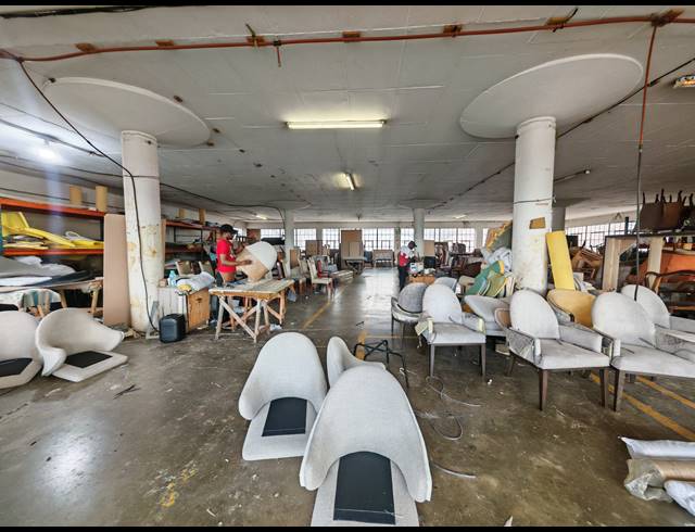 1,850M² WAREHOUSE FOR SALE IN BOOYSENS RESERVE